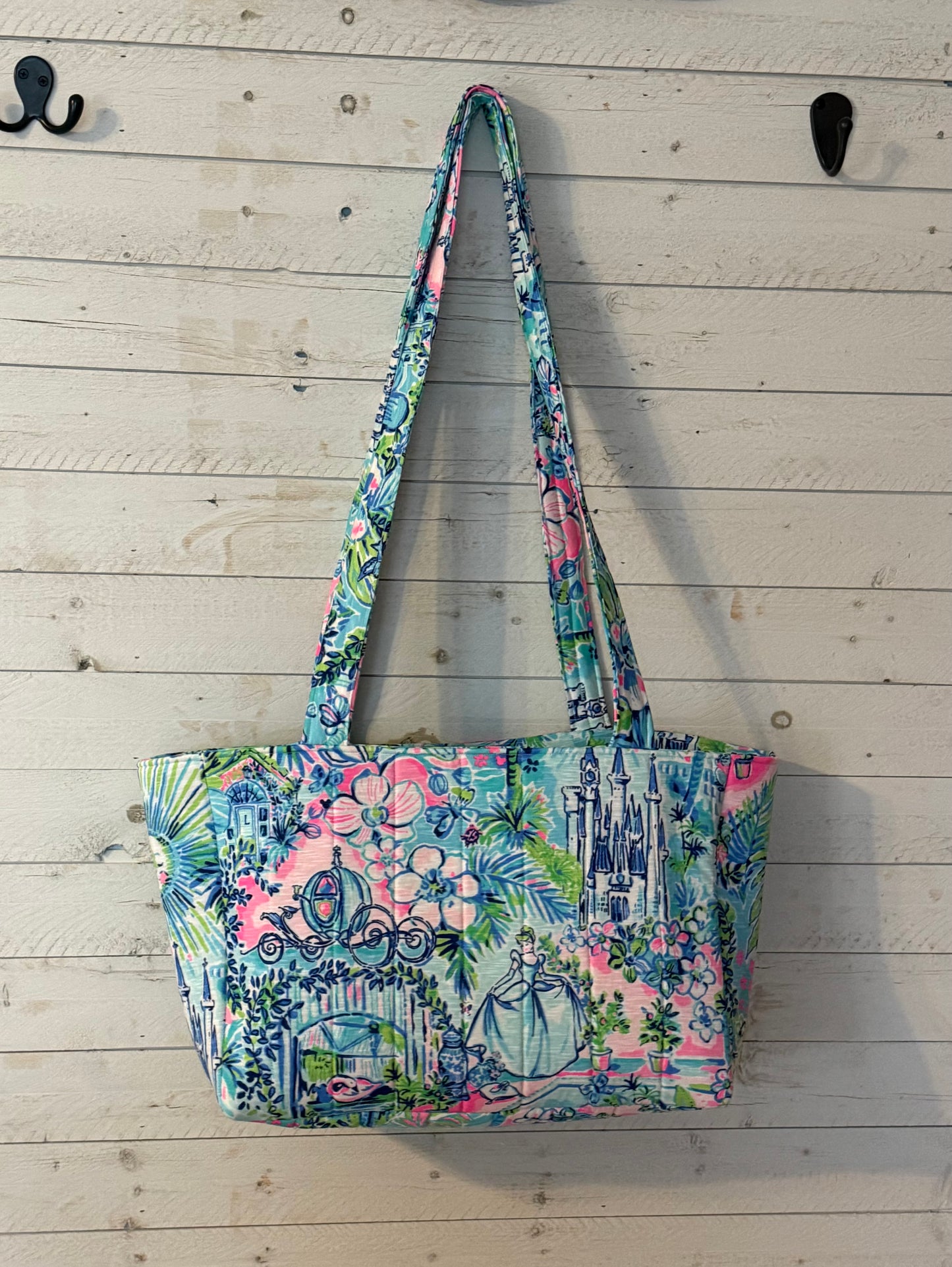 Large zipped Tote