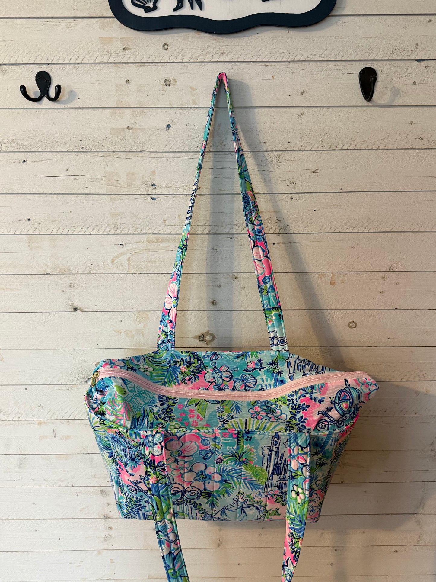 Large zipped Tote